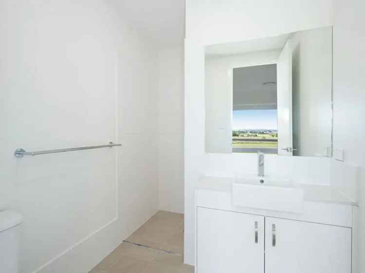 Buy Townhouse in Mudgee with Stylish Features and Minimal Maintenance