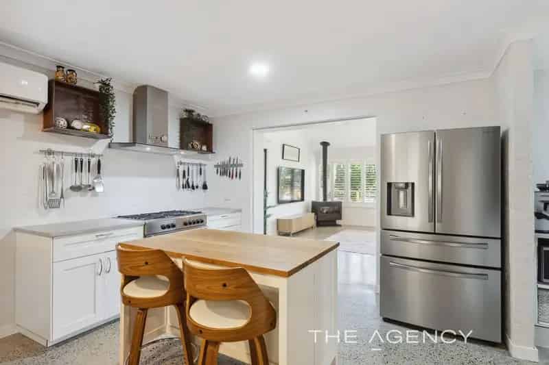 House For Sale - 4A Boon Court, Marmion WA 6020