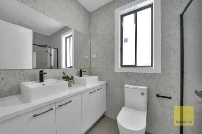 House For Sale , 58, Clay Crescent, Melbourne, Victoria