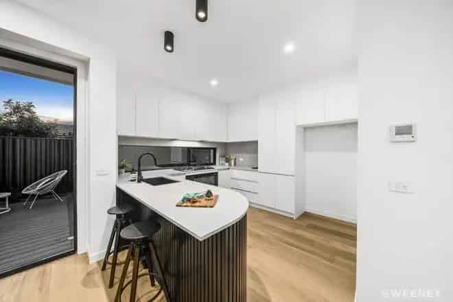 Apartment For Rent , 29, Maxwell Avenue, Melbourne, Victoria