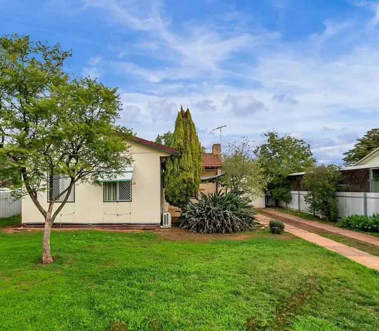 4 Bed 2 Bath House For Lease Elizabeth North SA