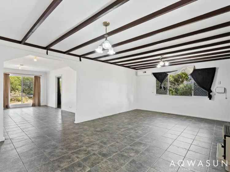 Beachside Living 913m² Corner Block Singleton