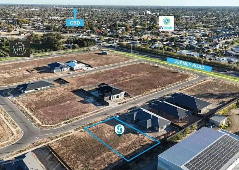 TITLED LAND IN NORTH QUARTER!