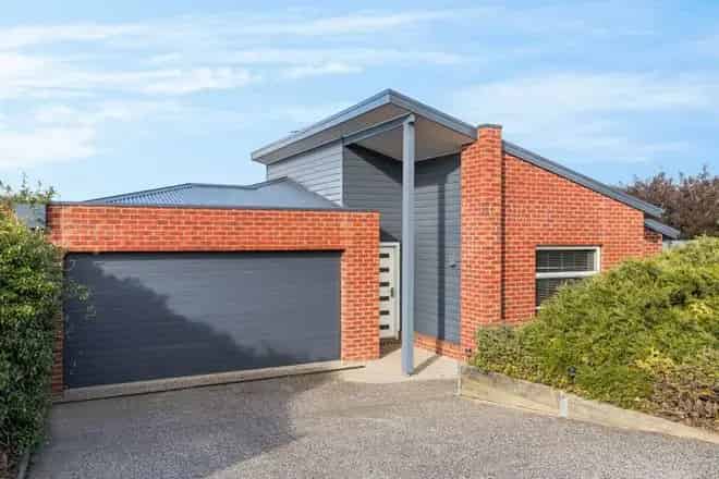 House For Sale , 44, Willowbrae Way, Bannockburn, Victoria