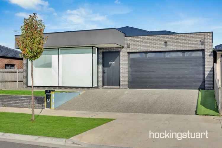 House For Sale in Melbourne, Victoria