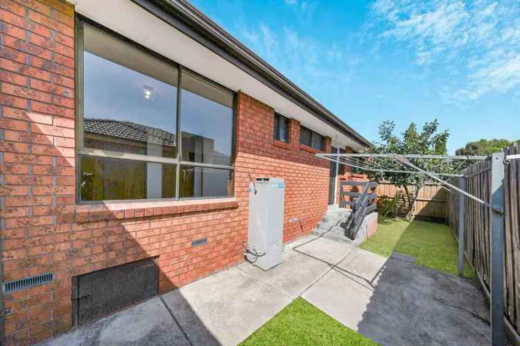 1 Bedroom Apartment 44m² Melbourne Peaceful Estate