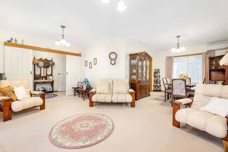 Quiet court living