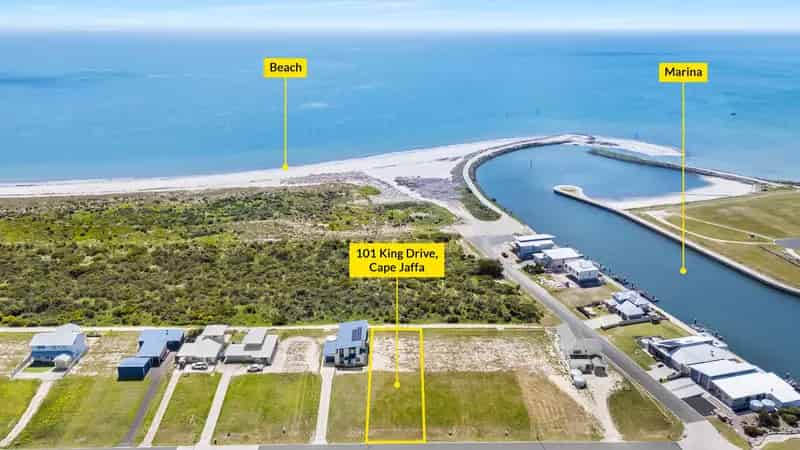 Buy Coastal Land with Scenic Views in Lacepede Bay