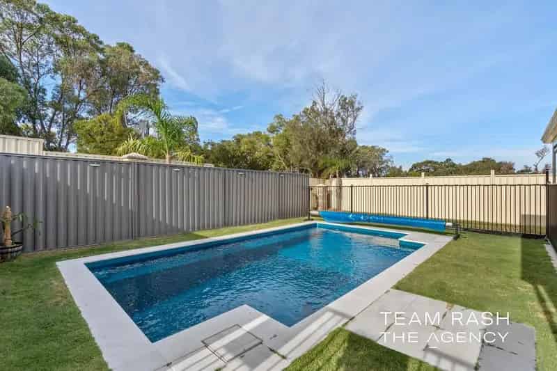 House For Sale - 38 Judges Gardens, Leda WA 6170