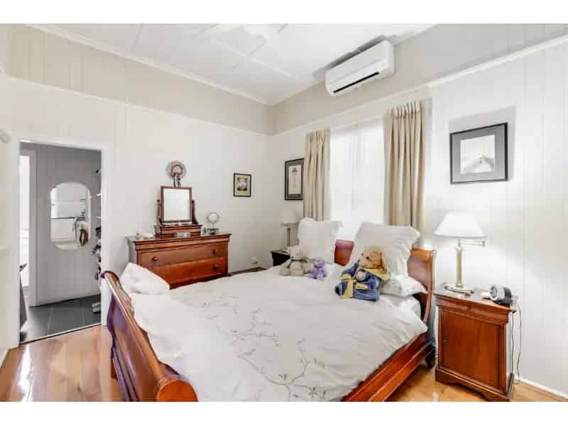 Beautifully Renovated Home Minutes From Cbd