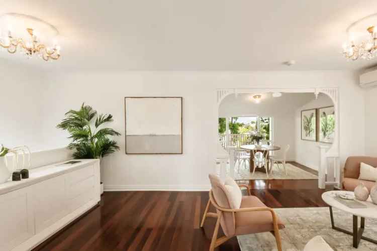 Prime Paddington Property: Elegant Queenslander with Stunning Views