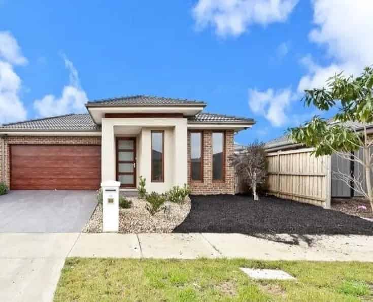 Real Estate For Lease - 19 Lambrigg Place - Doreen , VIC