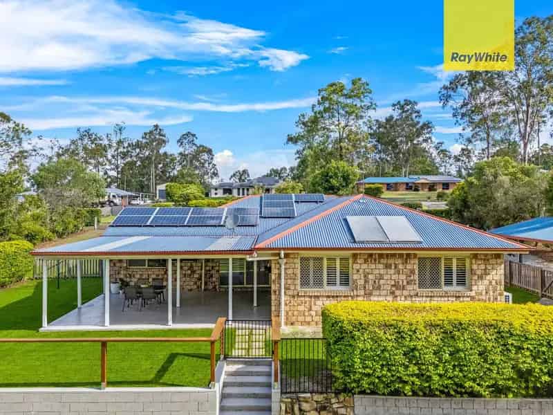 Stunning Acreage Home in New Beith
