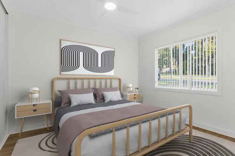 Lease 3 Bedroom Home in Wollongong with Modern Features