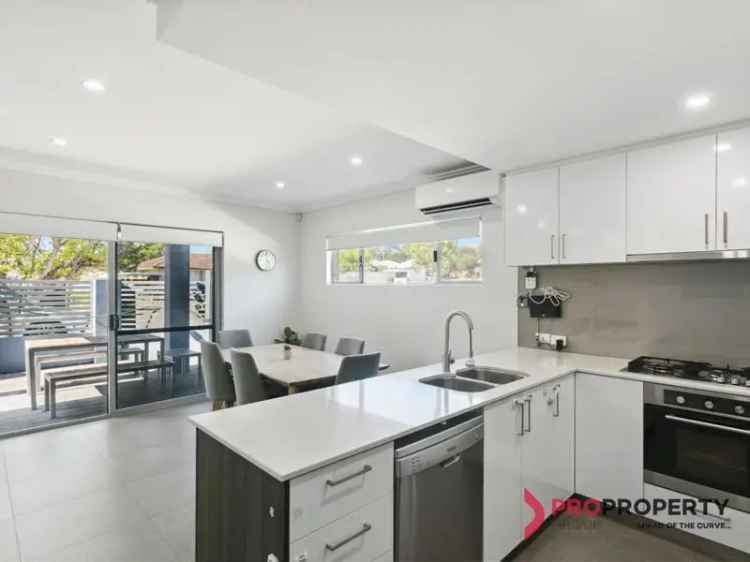 Villa For Sale in City of Stirling, Western Australia