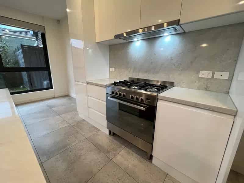 House For Rent , 34, Clydesdale Road, Melbourne, Victoria