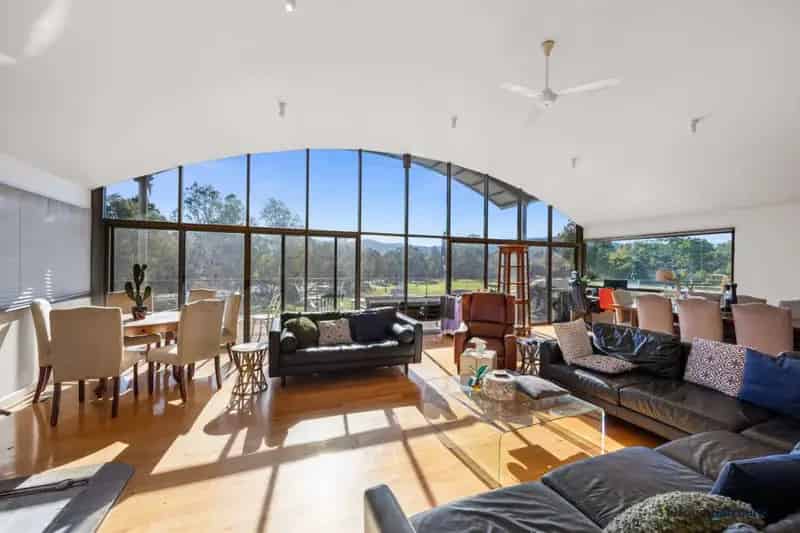 Buy Rural Property with Vineyard and Home Near Goulburn River