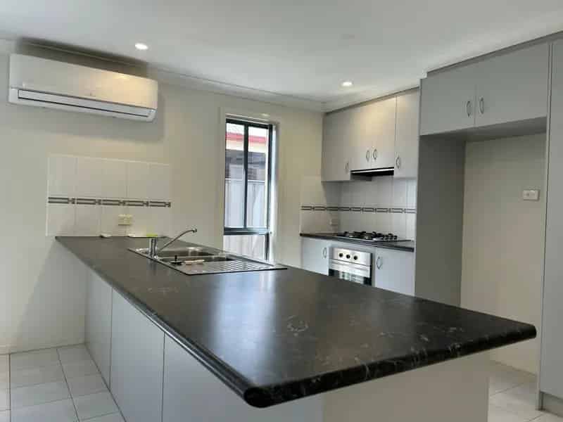 House For Rent , 10, Tahlee Road, Melbourne, Victoria