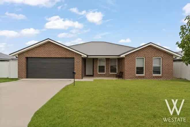 House For Sale , Bathurst, New South Wales