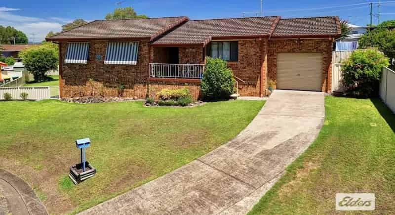 Buy House in Taree West with Three Bedrooms and Spacious Living