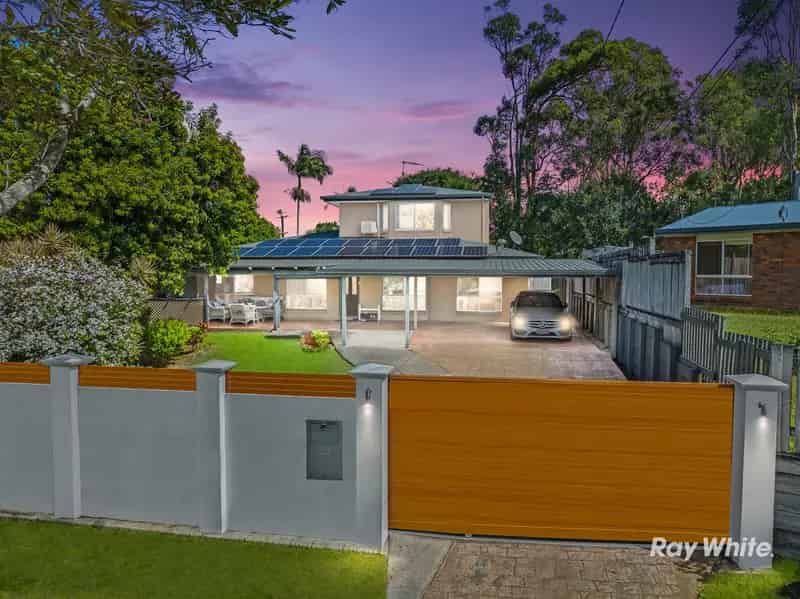 Fully Refreshed on 870m2. Over 2 Levels Inc. Parent's Retreat. Close to Redeemer, Rochedale High & Shops.