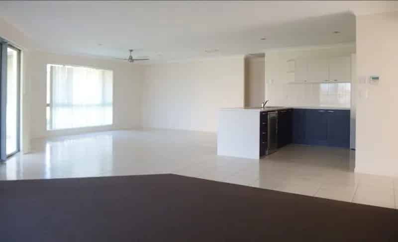 4 rooms house of 284 m² in Townsville City