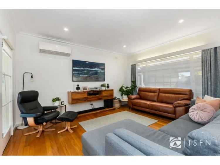 Beautiful Renovated Kennington Home - 3 Beds, Stunning Kitchen