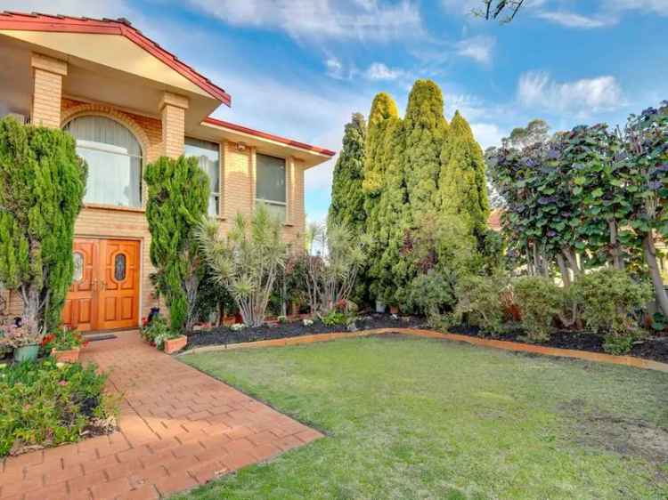 House For Sale in City of Cockburn, Western Australia