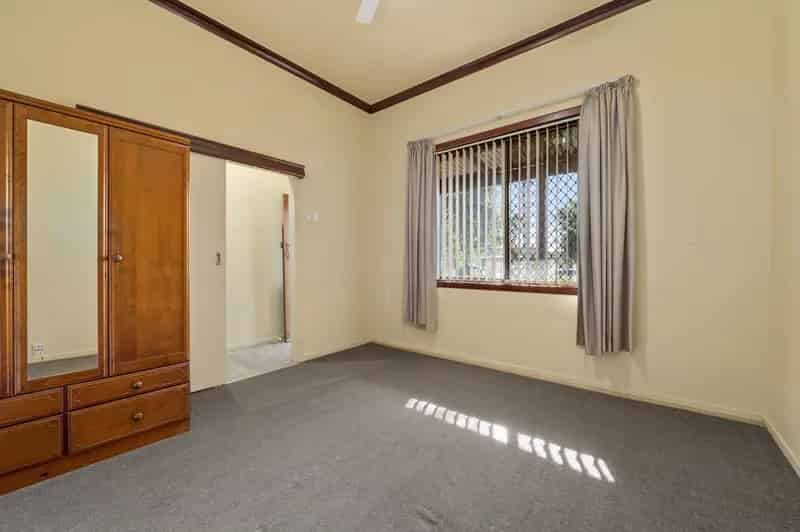 Real Estate For Lease - 12 Second Street - Weston , NSW