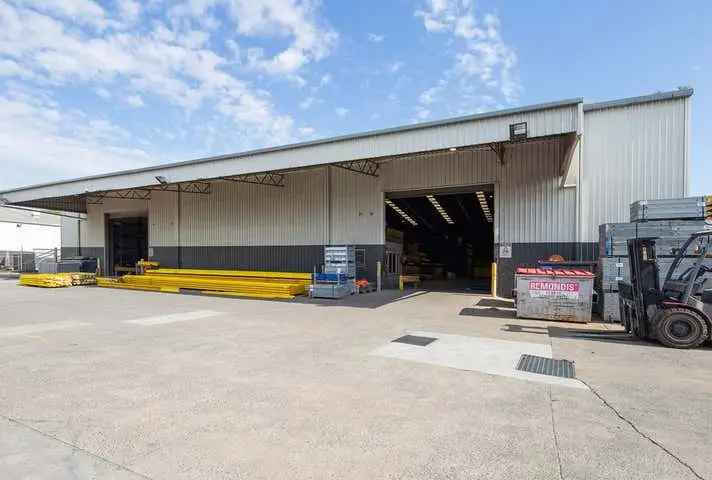 Warehouses for Lease Lytton 1403-1800 Sqm Flexible Options B-Double Access