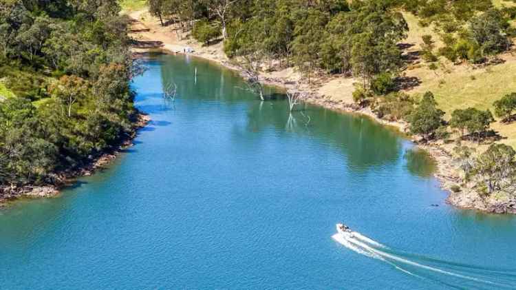 Buy Rural Property with Stunning Views at Lake Glenmaggie