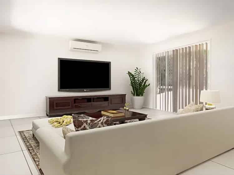 Single-Level Residence with Stylish Renovations and Spacious Outdoor Living