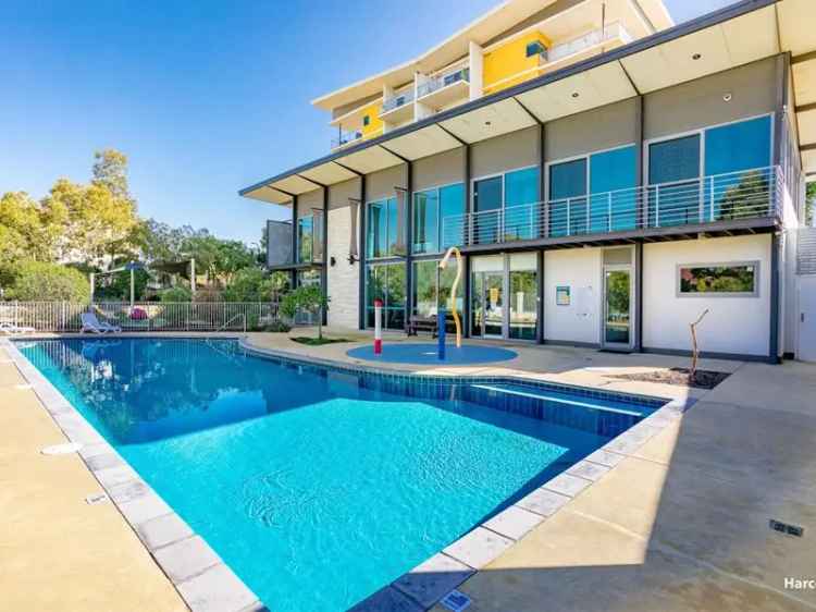 Apartment For Sale in City of Cockburn, Western Australia