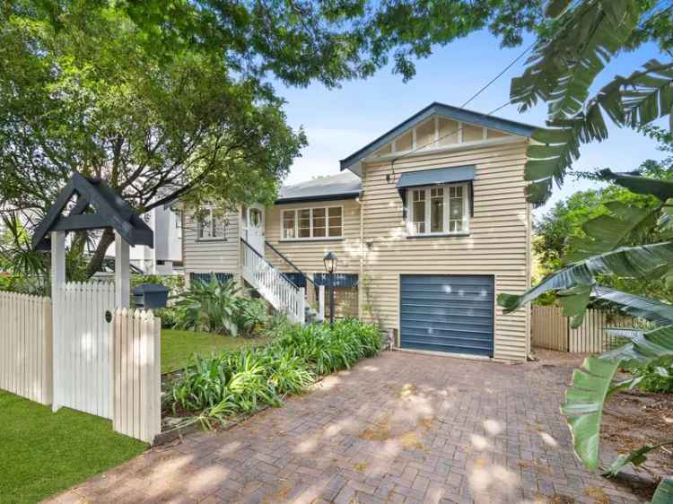 Charming 4 Bed Queenslander Family Home Annerley