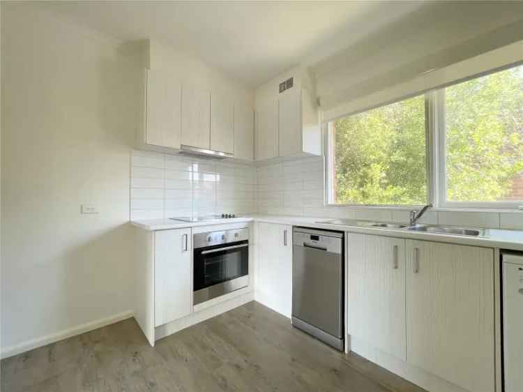 Two Bedroom Apartment In A Fantastic Richmond Location!