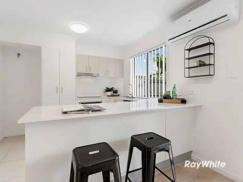 SUBURB RECORD BY RACHEL HOBBS