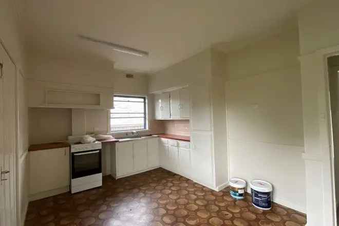 House For Sale in Moe, Victoria