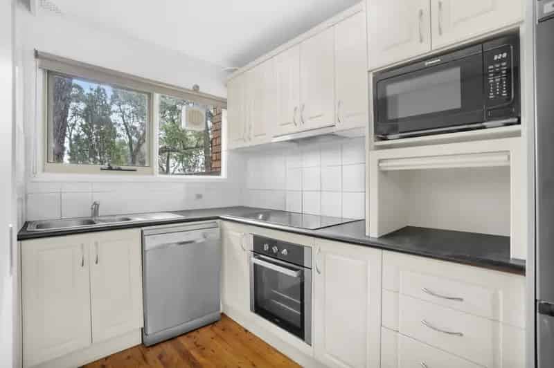 Real Estate For Sale - 10/15 Stringybark Place - Bradbury , NSW