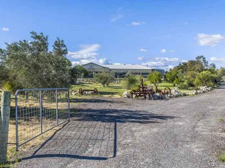 House For Sale in Shire Of Gingin, Western Australia