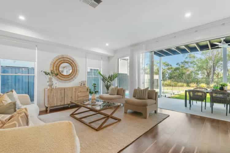 House For Sale , 14, Ashley Road, City of Brisbane, Queensland