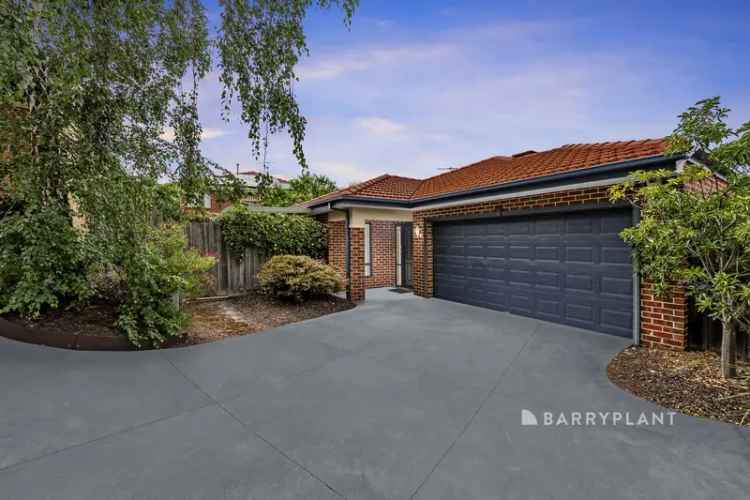 Private Serine Living in the heart of Rowville!