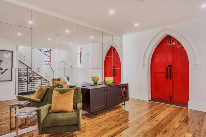 "The Church" Your boutique home or Air BNB