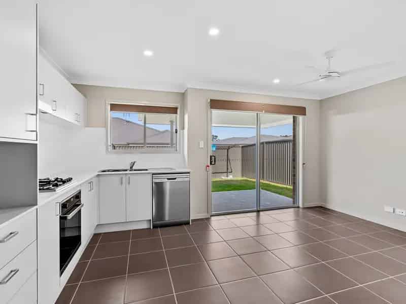 Real Estate For Lease - 2/5 She Oak Terrace - Cessnock , NSW