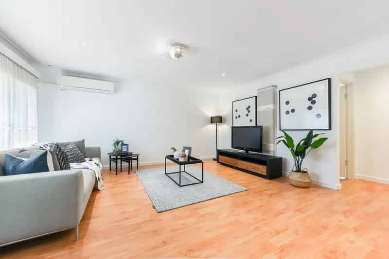 Rent Two Bedroom Unit Near Chadstone Shopping Centre