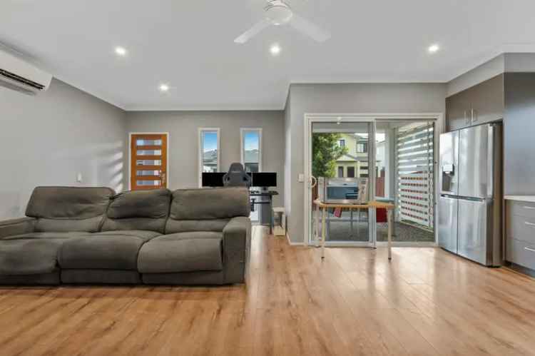 House For Sale in 8, Arbon Street, Greater Brisbane, Queensland