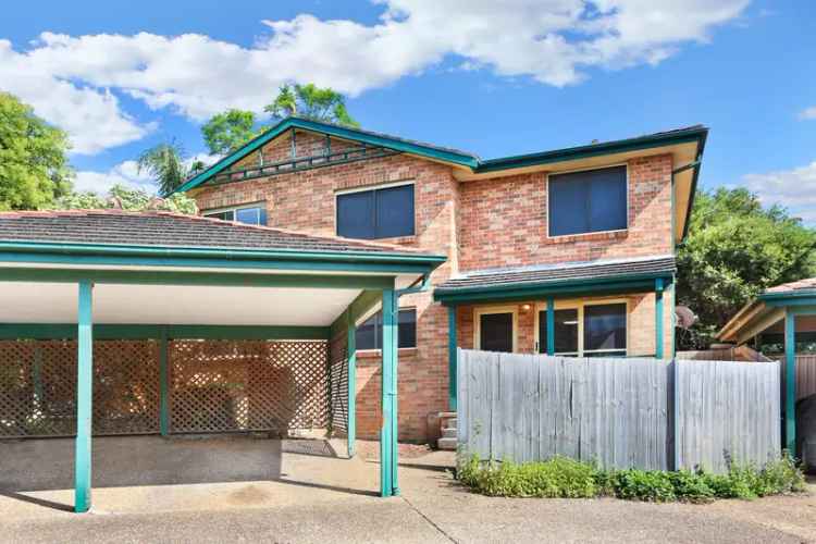 3 Bedroom Townhouse for Lease - Modern Kitchen Air Con