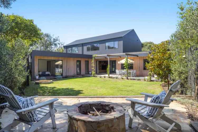 House For Sale in Melbourne, Victoria