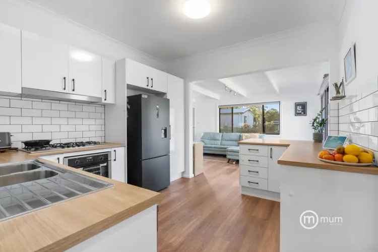 Renovated Mollymook Beach Home 3-bed Modern Updates Spacious Shed