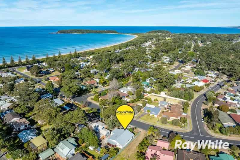 Lifestyle FOR SALE - 200m to the sands of North Broulee Beach.