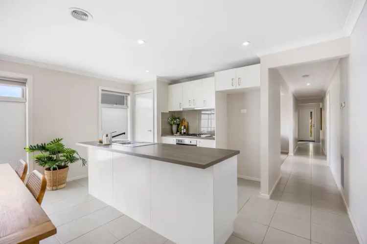 Where Luxury Meets Practicality in the Perfect Family Home - 21 Caviar Court, Miners Rest